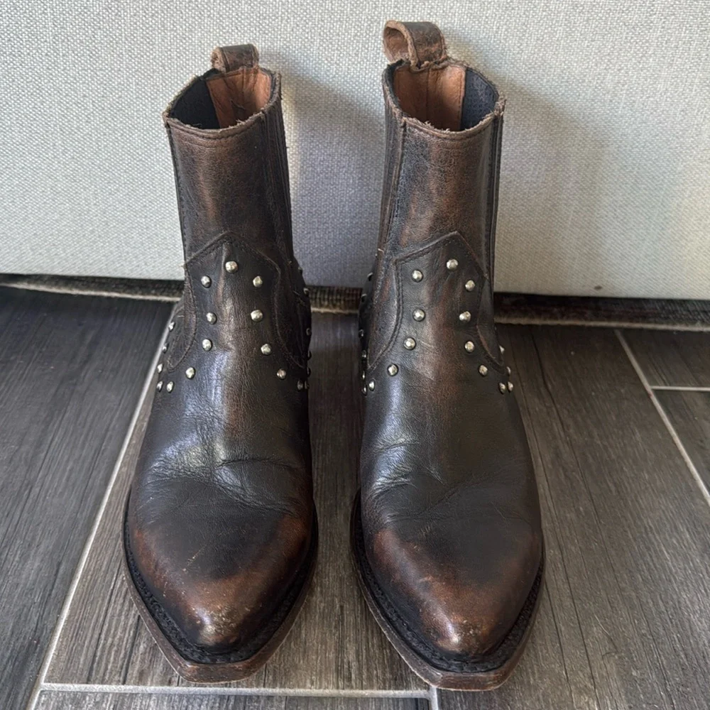Frye Studded Leather Western Boots | Size 6.5 | Vintage Distressed - Picture 2 of 11